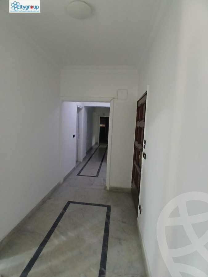 https://aqarmap.com.eg/en/listing/5666405-for-rent-cairo-el-maadi-sarayat-el-maadi-street-16