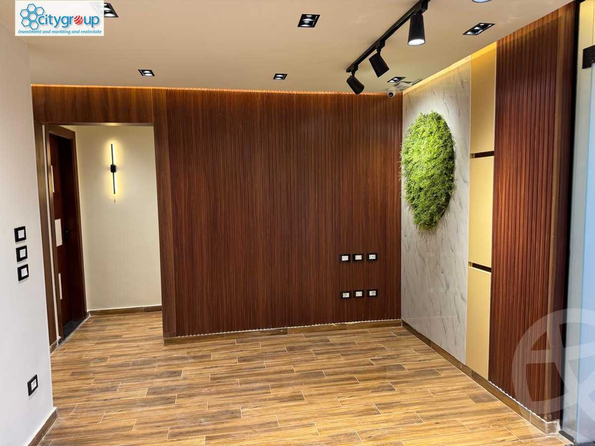 https://aqarmap.com.eg/ar/listing/5806245-for-rent-cairo-el-maadi-compounds-rayhanah-plaza