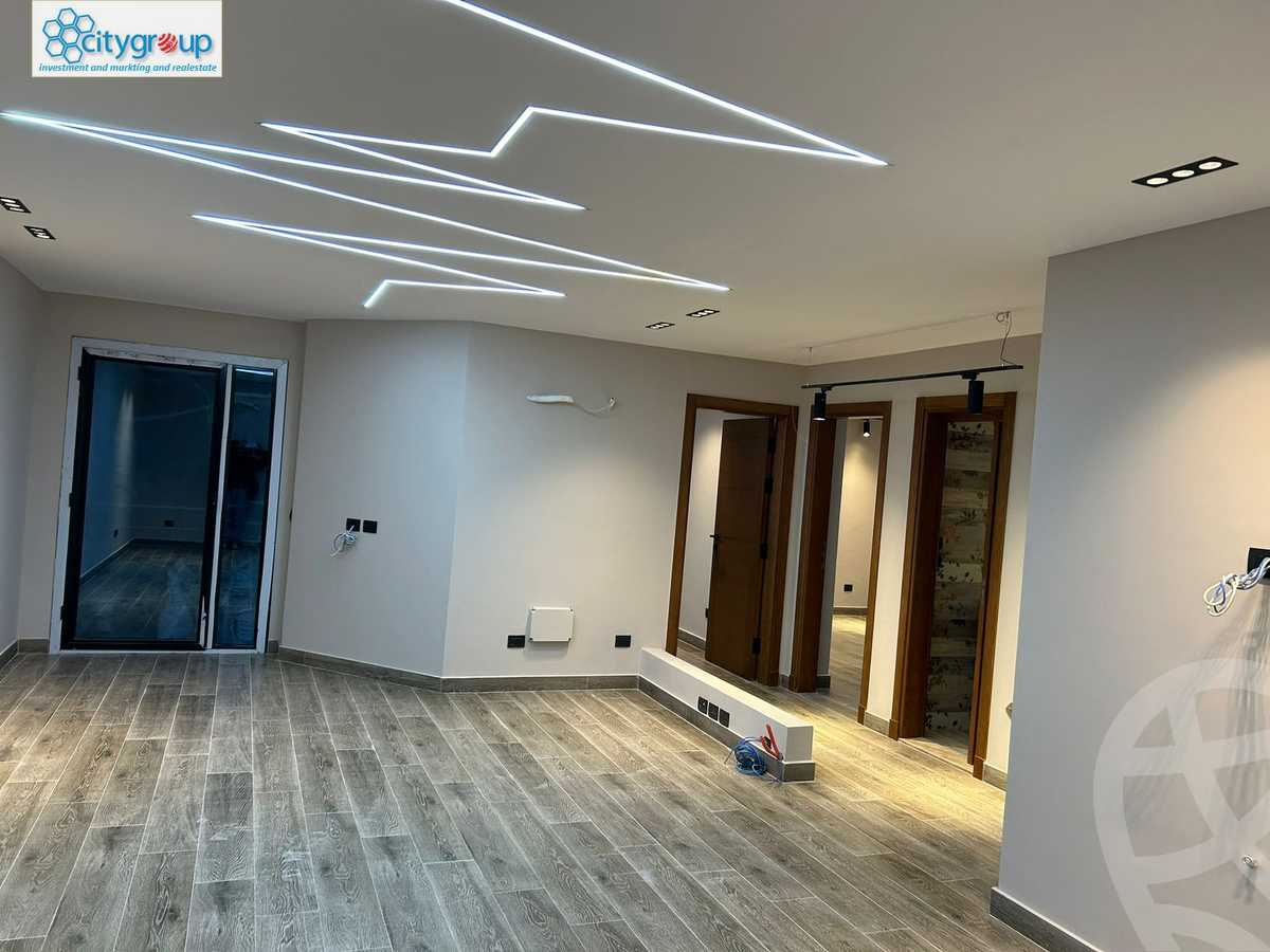 https://aqarmap.com.eg/ar/listing/5886021-for-rent-cairo-el-maadi-compounds-rayhanah-plaza