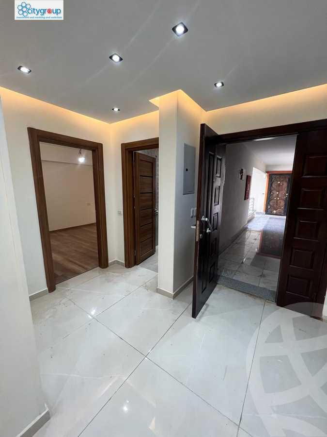 https://aqarmap.com.eg/en/listing/5959987-for-rent-cairo-el-maadi-compounds-rayhanah-plaza