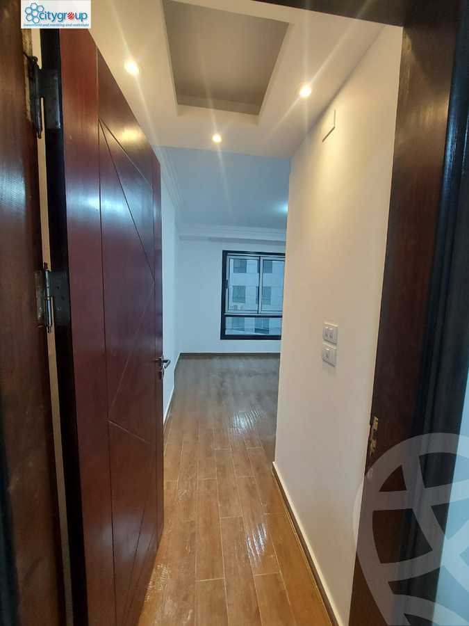 https://aqarmap.com.eg/en/listing/5961799-for-rent-cairo-el-maadi-compounds-rayhanah-plaza