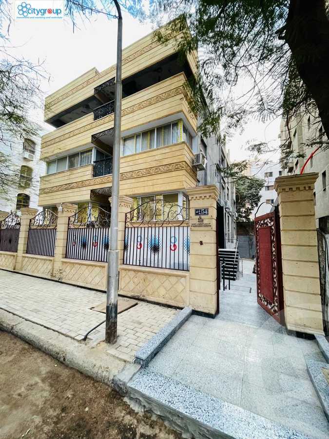 https://aqarmap.com.eg/en/listing/5963465-for-rent-cairo-el-maadi-sarayat-el-maadi-street-153