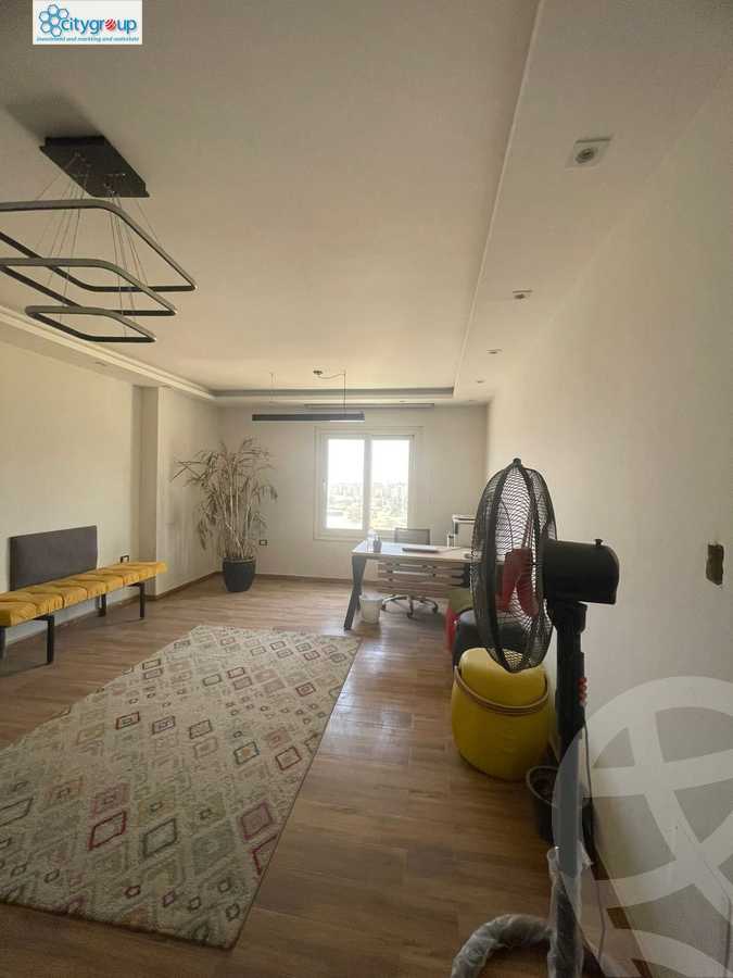 https://aqarmap.com.eg/ar/listing/6004324-for-rent-cairo-el-maadi-compounds-rayhanah-plaza
