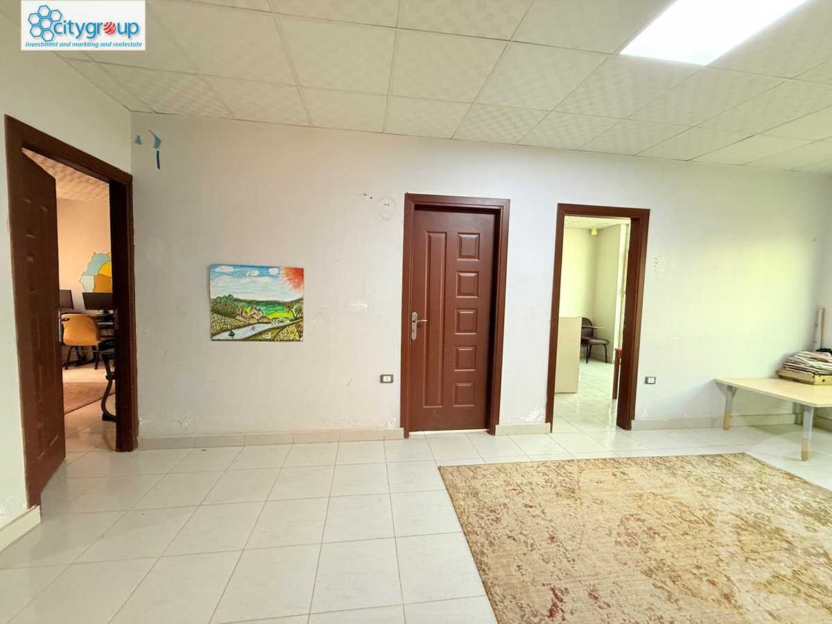 https://aqarmap.com.eg/ar/listing/6013620-for-rent-cairo-mokattam-lhdb-l-ly-shareaa-9