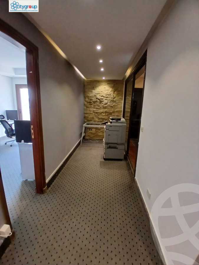 https://aqarmap.com.eg/ar/listing/6016581-for-rent-cairo-el-maadi-sarayat-el-maadi-street-254