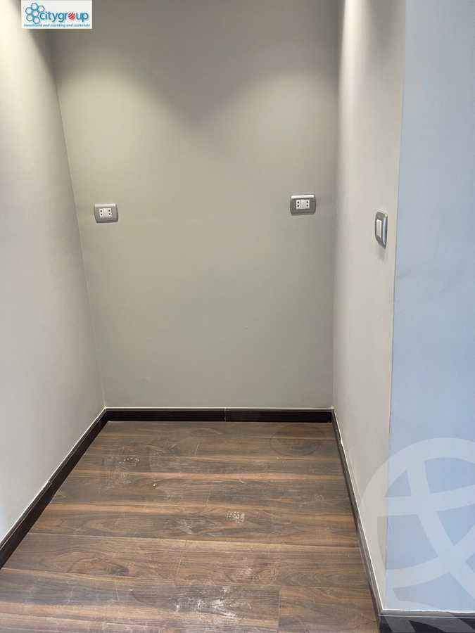 https://aqarmap.com.eg/ar/listing/6017544-for-rent-cairo-el-maadi-kornish-el-maadi-brj-thmn