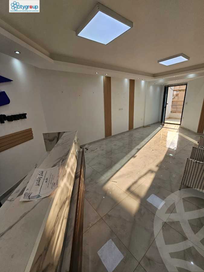 https://aqarmap.com.eg/ar/listing/6029140-for-rent-cairo-el-maadi-compounds-rayhanah-plaza