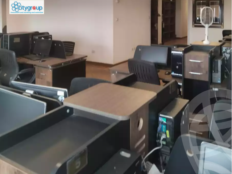 https://aqarmap.com.eg/ar/listing/6000978-for-rent-cairo-el-maadi-kornish-el-maadi-brj-thmn