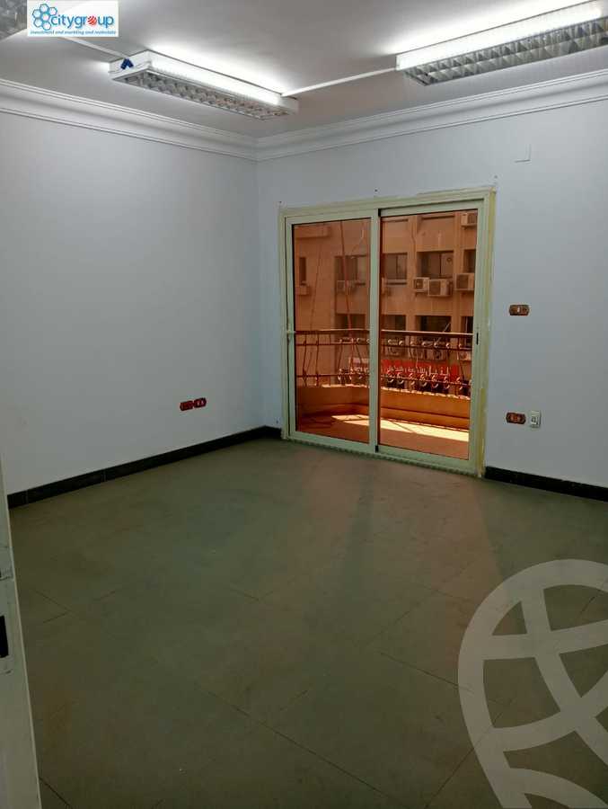 https://aqarmap.com.eg/en/listing/6075564-for-rent-cairo-el-maadi-sarayat-el-maadi-street-15