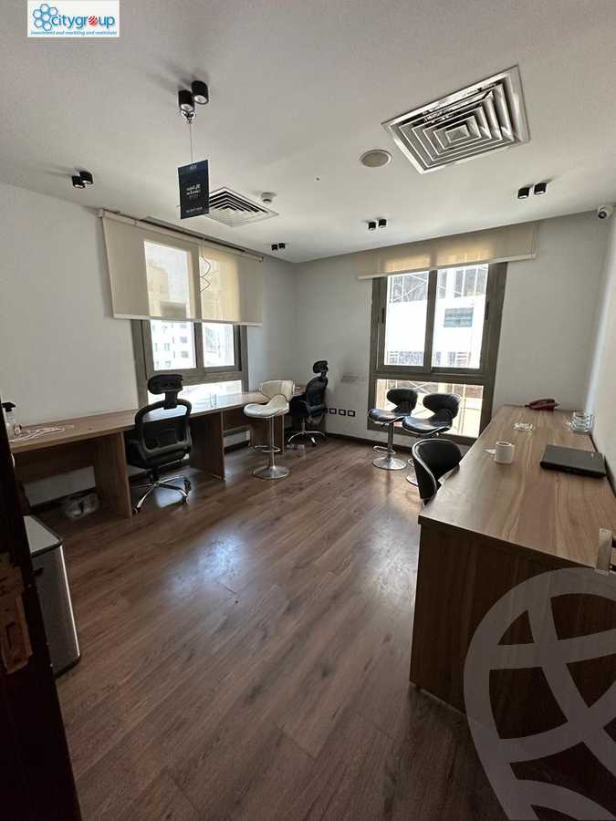 https://aqarmap.com.eg/ar/listing/6094225-for-rent-cairo-new-cairo-90th-street-northern-90th-street