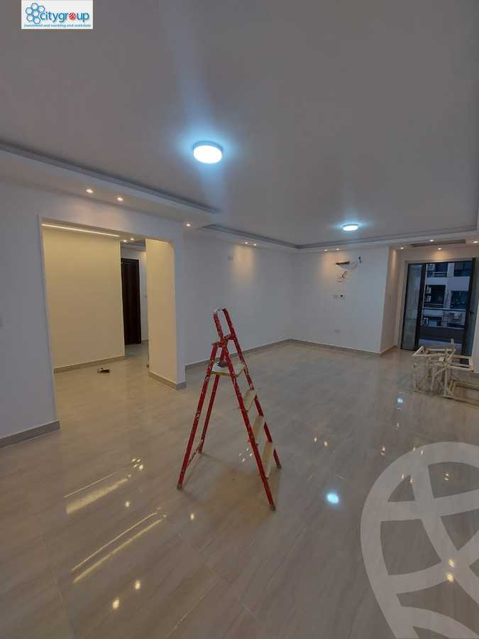https://aqarmap.com.eg/en/listing/6015099-for-rent-cairo-el-maadi-compounds-rayhanah-plaza