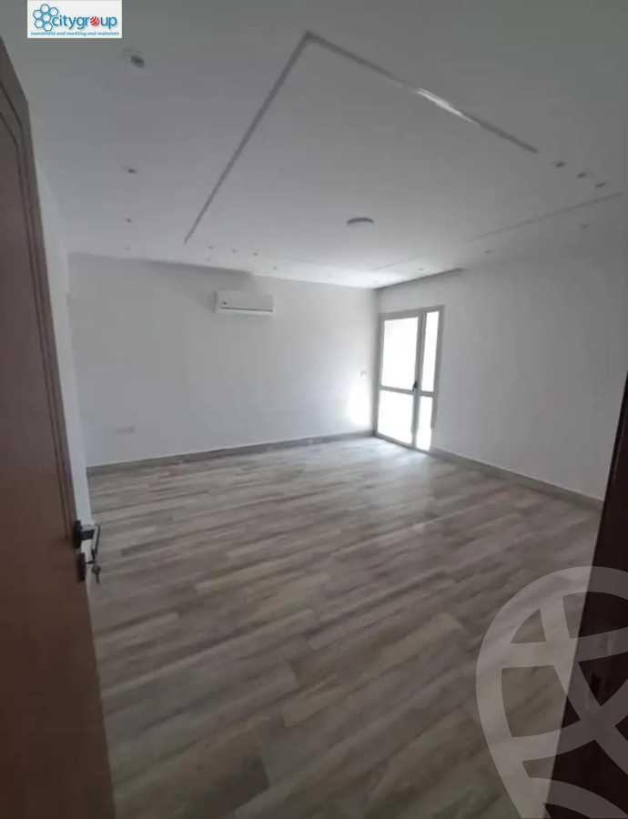 https://aqarmap.com.eg/ar/listing/6134762-for-rent-cairo-new-cairo-el-kattameya-compounds-in-kattameya-crystal-plaza