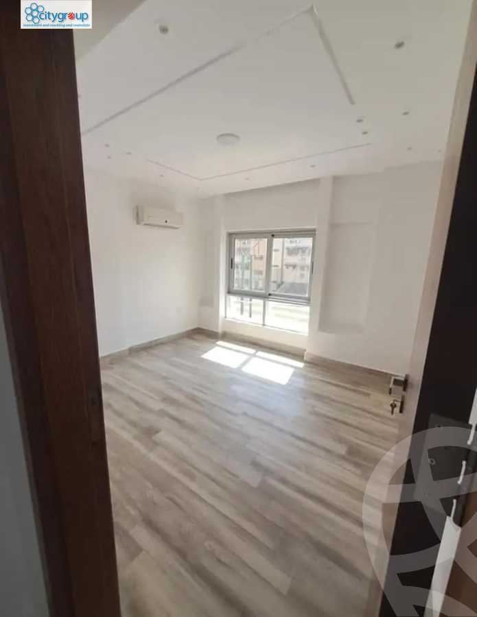 https://aqarmap.com.eg/ar/listing/6134762-for-rent-cairo-new-cairo-el-kattameya-compounds-in-kattameya-crystal-plaza