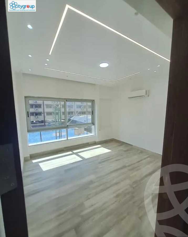 https://aqarmap.com.eg/ar/listing/6134762-for-rent-cairo-new-cairo-el-kattameya-compounds-in-kattameya-crystal-plaza