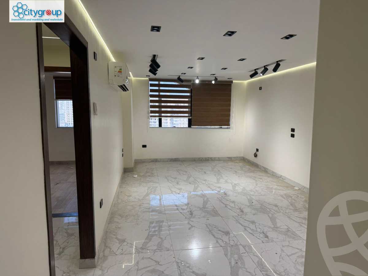 https://aqarmap.com.eg/ar/listing/6155609-for-rent-cairo-el-maadi-zahraa-el-maadi-al-khamseen-st