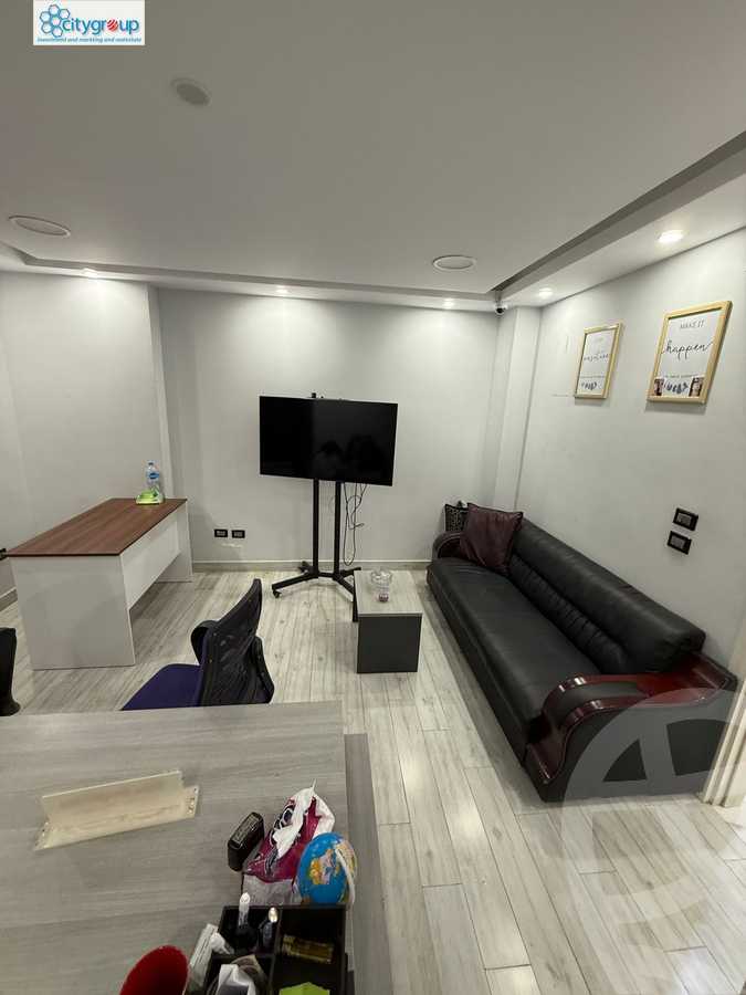 https://aqarmap.com.eg/ar/listing/6156032-for-rent-cairo-el-maadi-sarayat-el-maadi-no-21