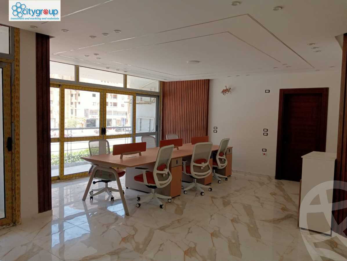 https://aqarmap.com.eg/ar/listing/6168342-for-rent-cairo-el-maadi-compounds-kmbwnd-wn-qtmyh-m-mr-lmrshdy