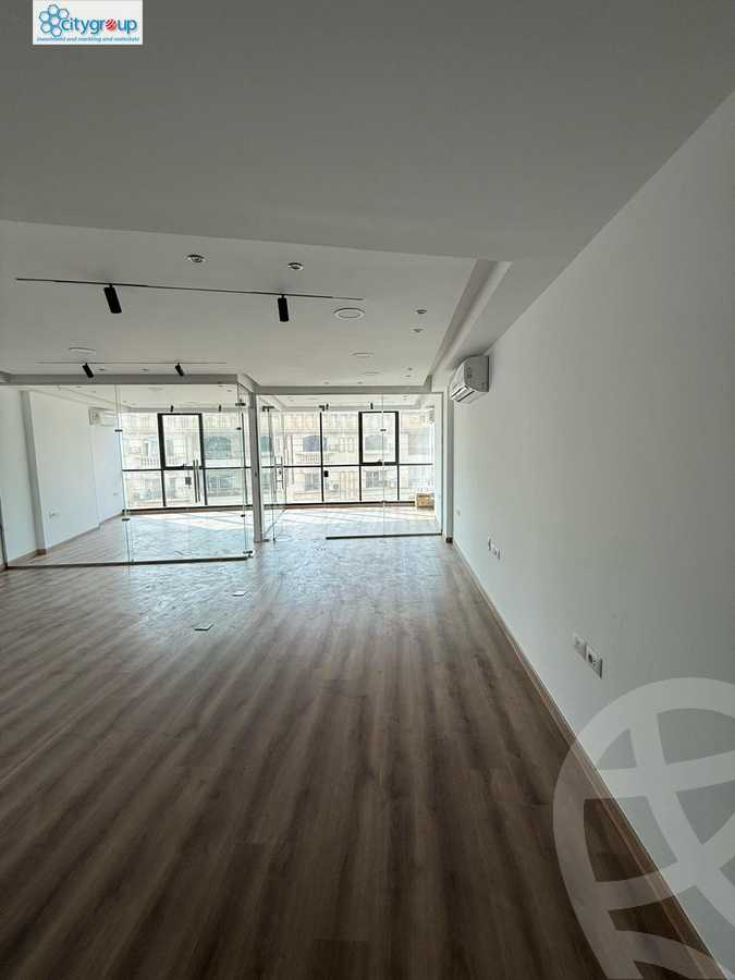 https://aqarmap.com.eg/ar/listing/6285531-for-rent-cairo-el-maadi-compounds-rayhanah-plaza