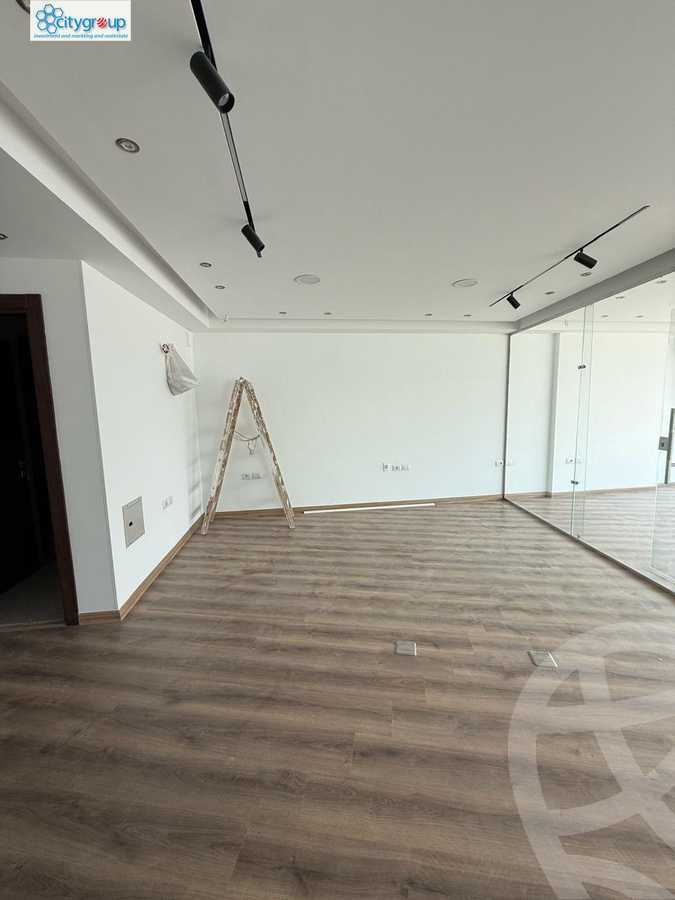 https://aqarmap.com.eg/ar/listing/6285531-for-rent-cairo-el-maadi-compounds-rayhanah-plaza