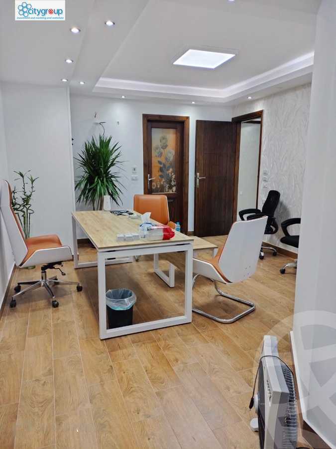 https://aqarmap.com.eg/en/listing/6370461-for-rent-cairo-el-maadi-compounds-rayhanah-plaza