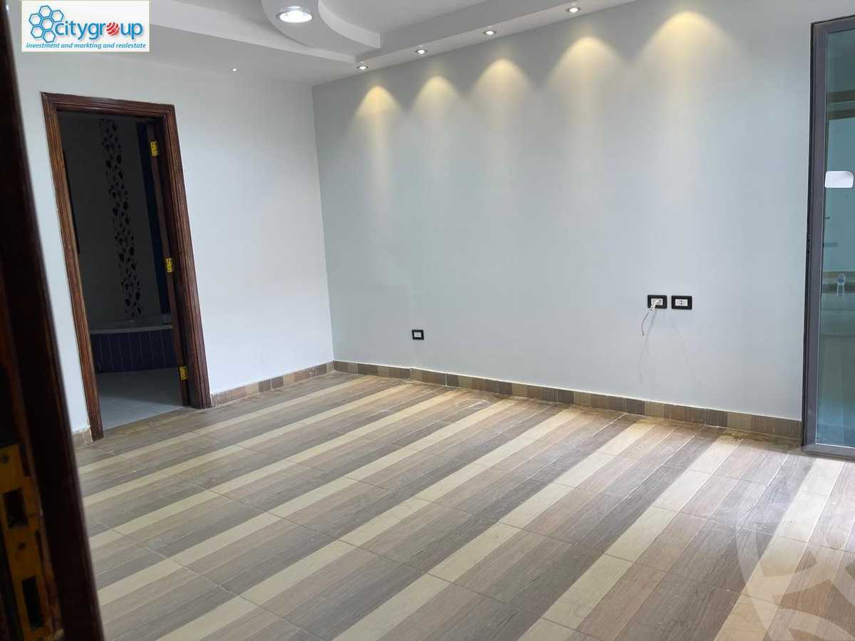 https://aqarmap.com.eg/en/listing/6379271-for-rent-cairo-el-maadi-compounds-rayhanah-plaza