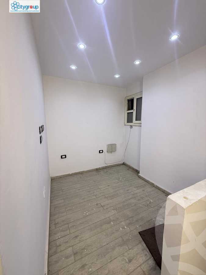https://aqarmap.com.eg/ar/listing/6382073-for-rent-cairo-el-maadi-zahraa-el-maadi-al-khamseen-st