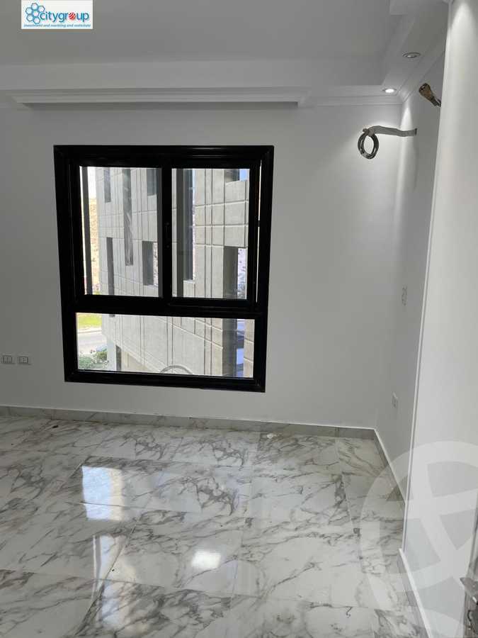 https://aqarmap.com.eg/en/listing/6385826-for-rent-cairo-el-maadi-compounds-rayhanah-plaza
