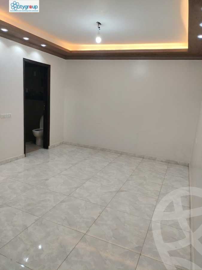 https://aqarmap.com.eg/en/listing/6385828-for-rent-cairo-el-maadi-compounds-rayhanah-plaza