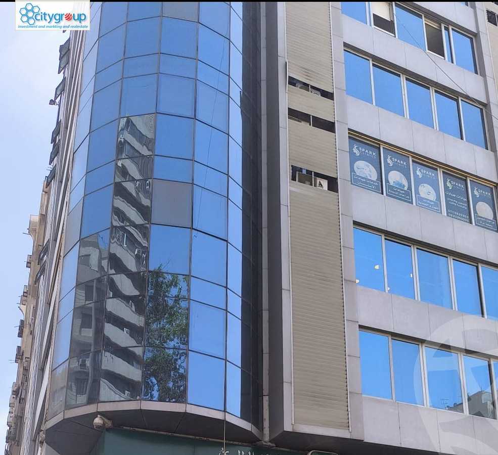 https://aqarmap.com.eg/ar/listing/6386273-for-rent-cairo-el-maadi-sarayat-el-maadi-street-18