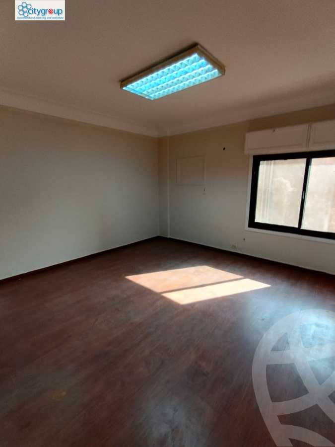 https://aqarmap.com.eg/ar/listing/6563939-for-rent-cairo-el-maadi-sarayat-el-maadi-street-250