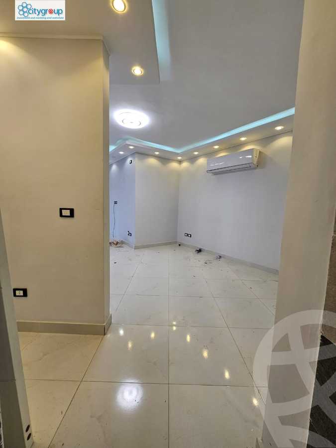 https://aqarmap.com.eg/en/listing/6630995-for-rent-cairo-el-maadi-compounds-rayhanah-plaza