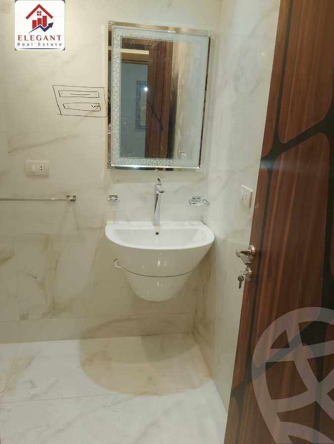 https://aqarmap.com.eg/ar/listing/6231335-for-sale-cairo-nasr-city-hay-el-waha-el-moshir-mohammed-aly-fahmy
