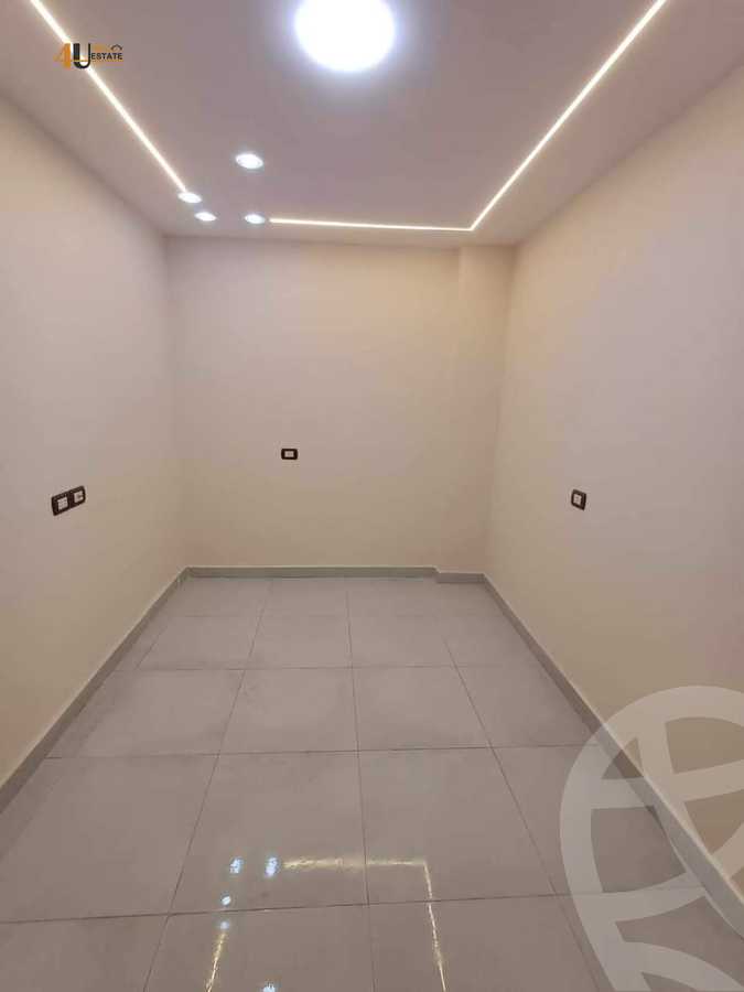 https://aqarmap.com.eg/en/listing/4817086-for-sale-cairo-6th-of-october-el-ahyaa-neighborhood-2nd-el-shaikh-mohammed-abou-zahra-st