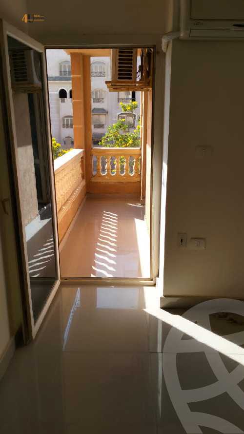 https://aqarmap.com.eg/en/listing/5407005-for-sale-cairo-new-cairo-compounds-light-city
