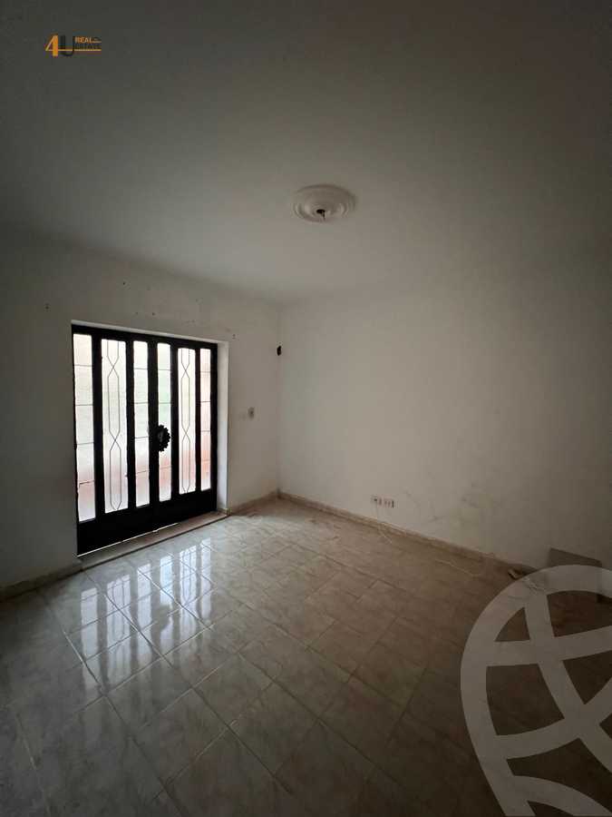 https://aqarmap.com.eg/en/listing/5455404-for-sale-cairo-new-cairo-lrhb-city-phase-5-talaat-mostafa-st