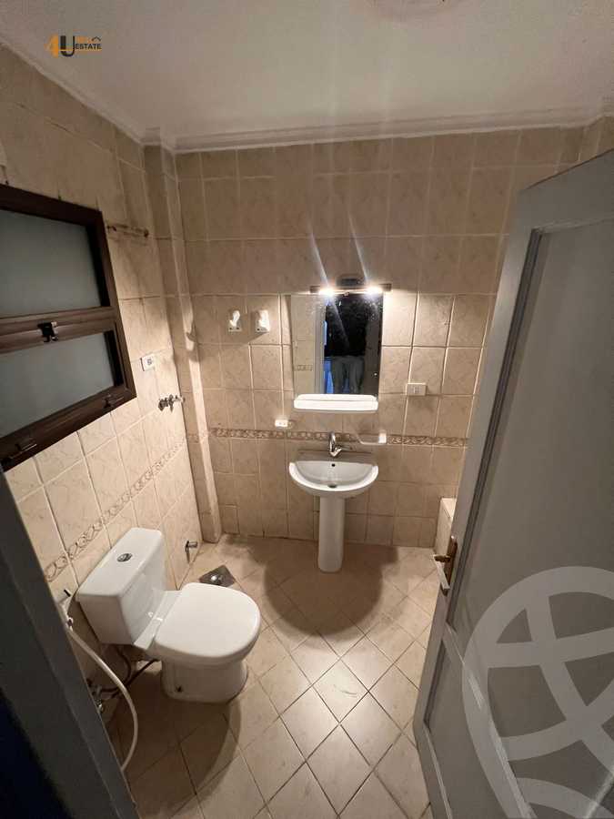 https://aqarmap.com.eg/en/listing/5455404-for-sale-cairo-new-cairo-lrhb-city-phase-5-talaat-mostafa-st