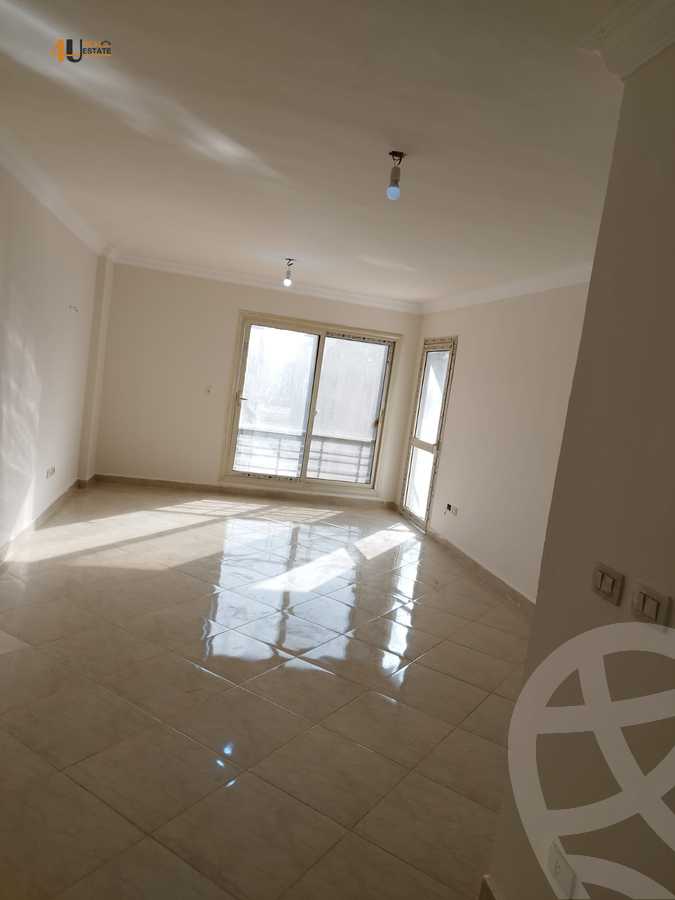 https://aqarmap.com.eg/en/listing/5455404-for-sale-cairo-new-cairo-lrhb-city-phase-5-talaat-mostafa-st