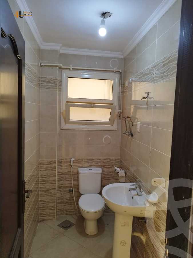 https://aqarmap.com.eg/en/listing/5455404-for-sale-cairo-new-cairo-lrhb-city-phase-5-talaat-mostafa-st