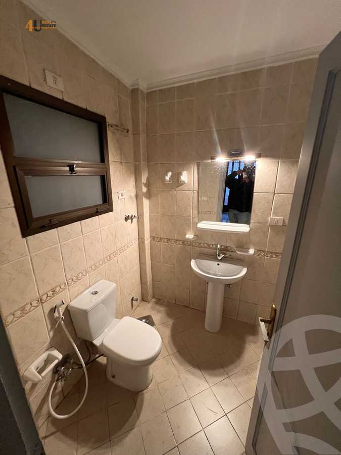 https://aqarmap.com.eg/en/listing/5455404-for-sale-cairo-new-cairo-lrhb-city-phase-5-talaat-mostafa-st