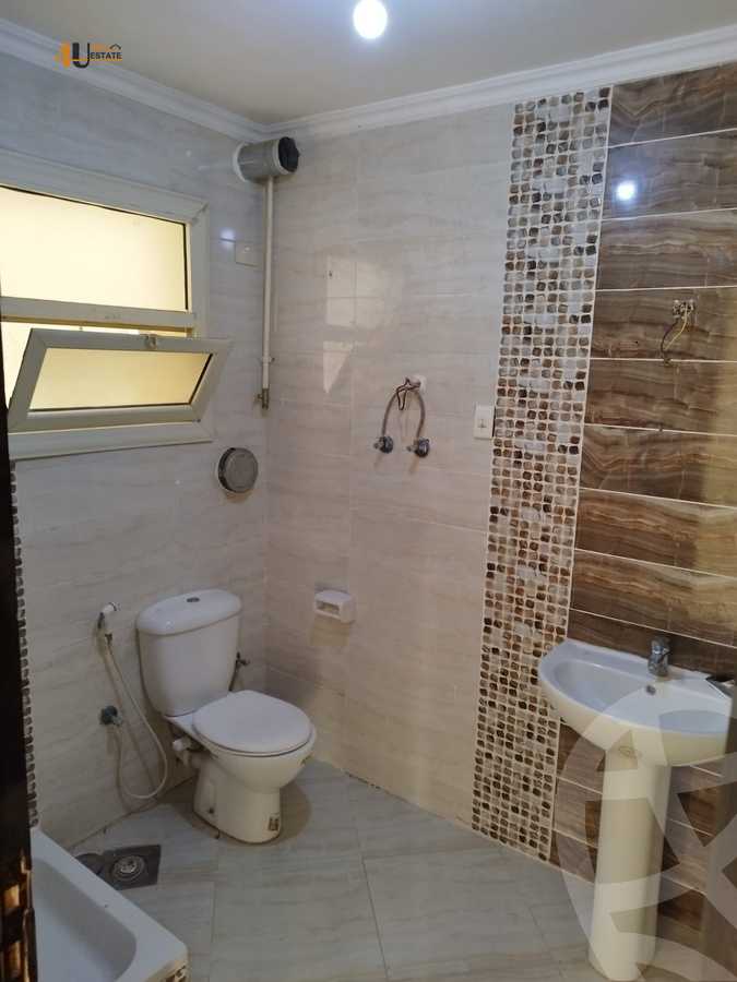 https://aqarmap.com.eg/en/listing/5455404-for-sale-cairo-new-cairo-lrhb-city-phase-5-talaat-mostafa-st
