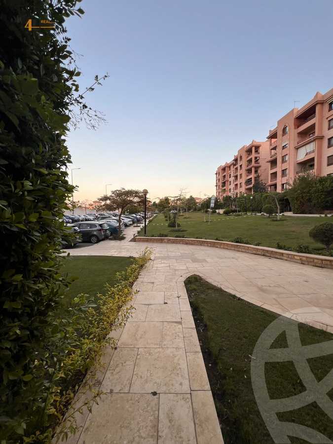 https://aqarmap.com.eg/en/listing/5455404-for-sale-cairo-new-cairo-lrhb-city-phase-5-talaat-mostafa-st