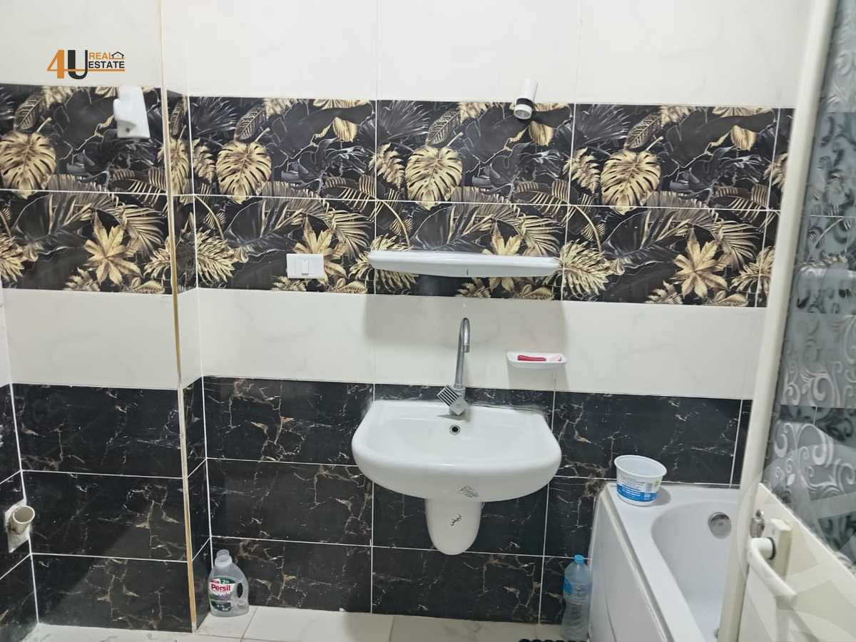 https://aqarmap.com.eg/ar/listing/5463149-for-rent-cairo-new-cairo-el-banafsg-el-banafsag-omarat-al-gabri-st