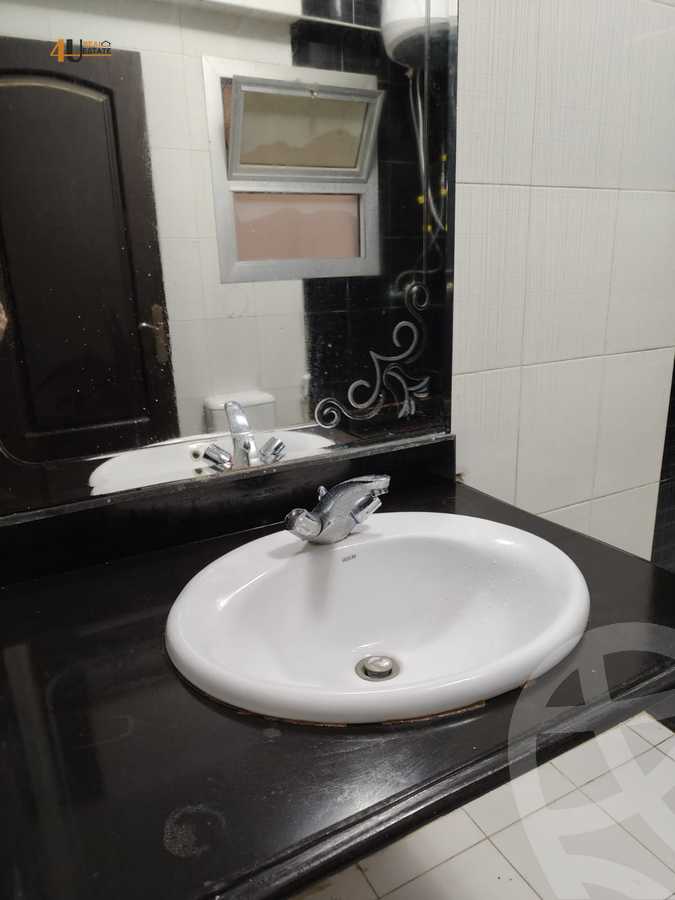 https://aqarmap.com.eg/en/listing/5475619-for-sale-cairo-new-cairo-first-settlement-neighbourhood-4-el-shaheed-ibrahim-ahmed-st