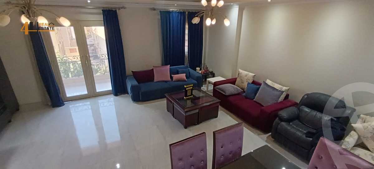 https://aqarmap.com.eg/en/listing/5495307-for-sale-cairo-new-cairo-compounds-nakhil-village