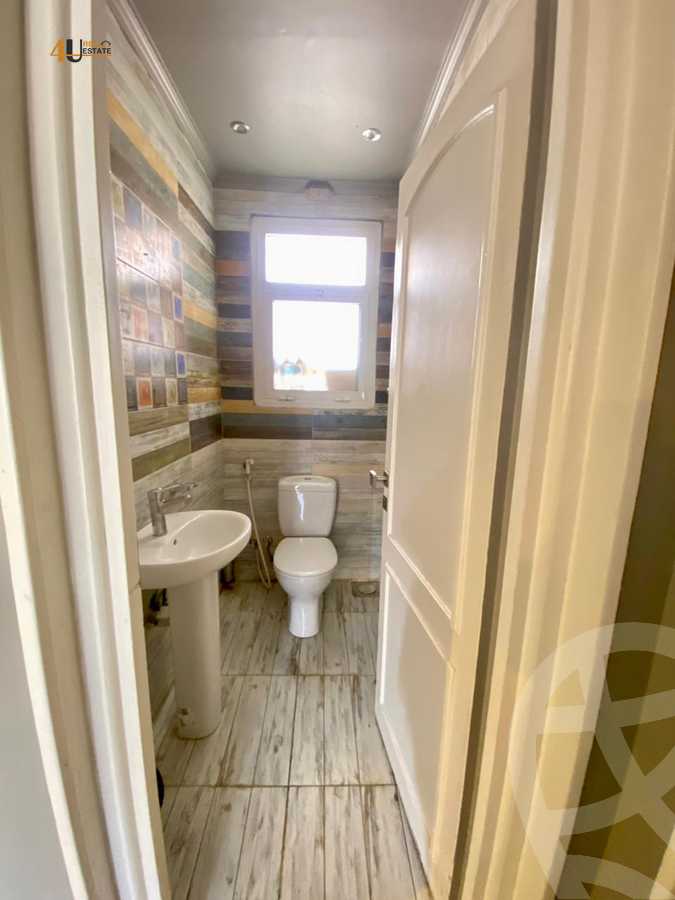 https://aqarmap.com.eg/en/listing/5502620-for-sale-cairo-new-cairo-lrhb-city-phase-1-ahmed-rami-st