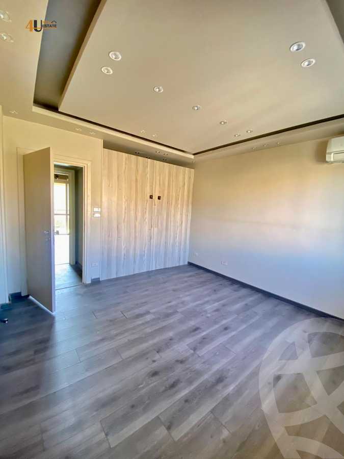https://aqarmap.com.eg/en/listing/5502620-for-sale-cairo-new-cairo-lrhb-city-phase-1-ahmed-rami-st