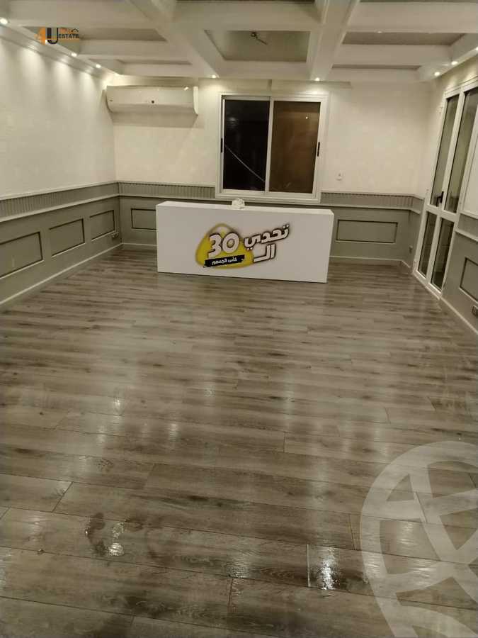 https://aqarmap.com.eg/en/listing/5502620-for-sale-cairo-new-cairo-lrhb-city-phase-1-ahmed-rami-st