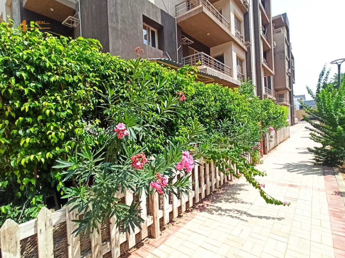 https://aqarmap.com.eg/en/listing/5671976-for-sale-cairo-new-cairo-compounds-dar-misr-el-koronfel