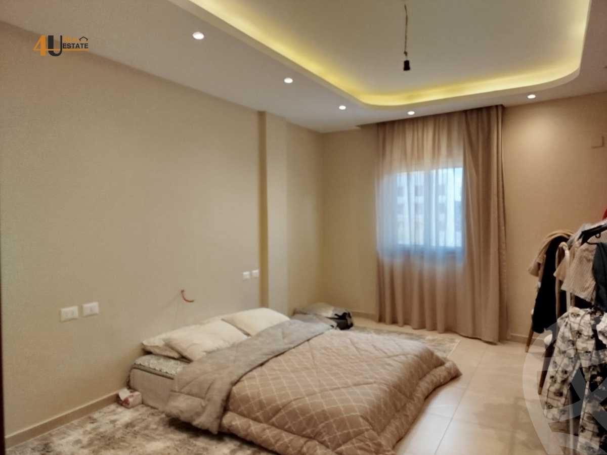 https://aqarmap.com.eg/en/listing/5672089-for-sale-cairo-new-cairo-compounds-nakhil-village