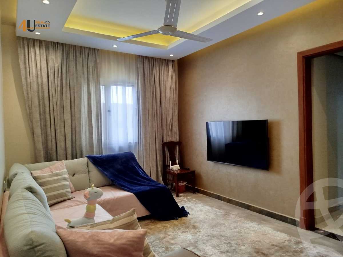 https://aqarmap.com.eg/en/listing/5672089-for-sale-cairo-new-cairo-compounds-nakhil-village